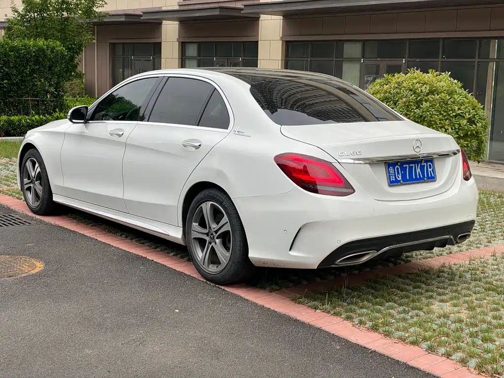 Mercedes-Benz C-Class 2020 — фото 17