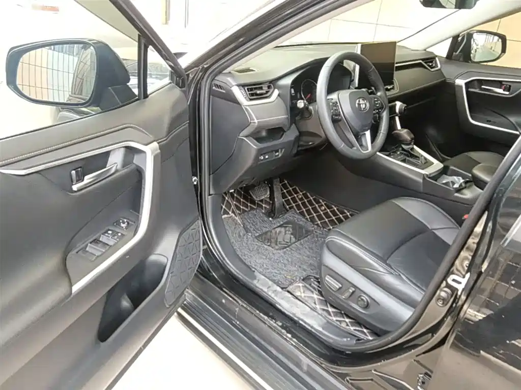 Toyota Wildlander 2022 — фото 16