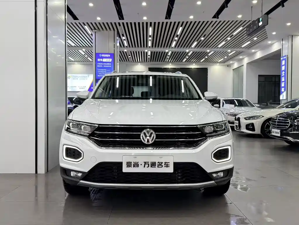 Volkswagen T-Roc 2019 — фото 2