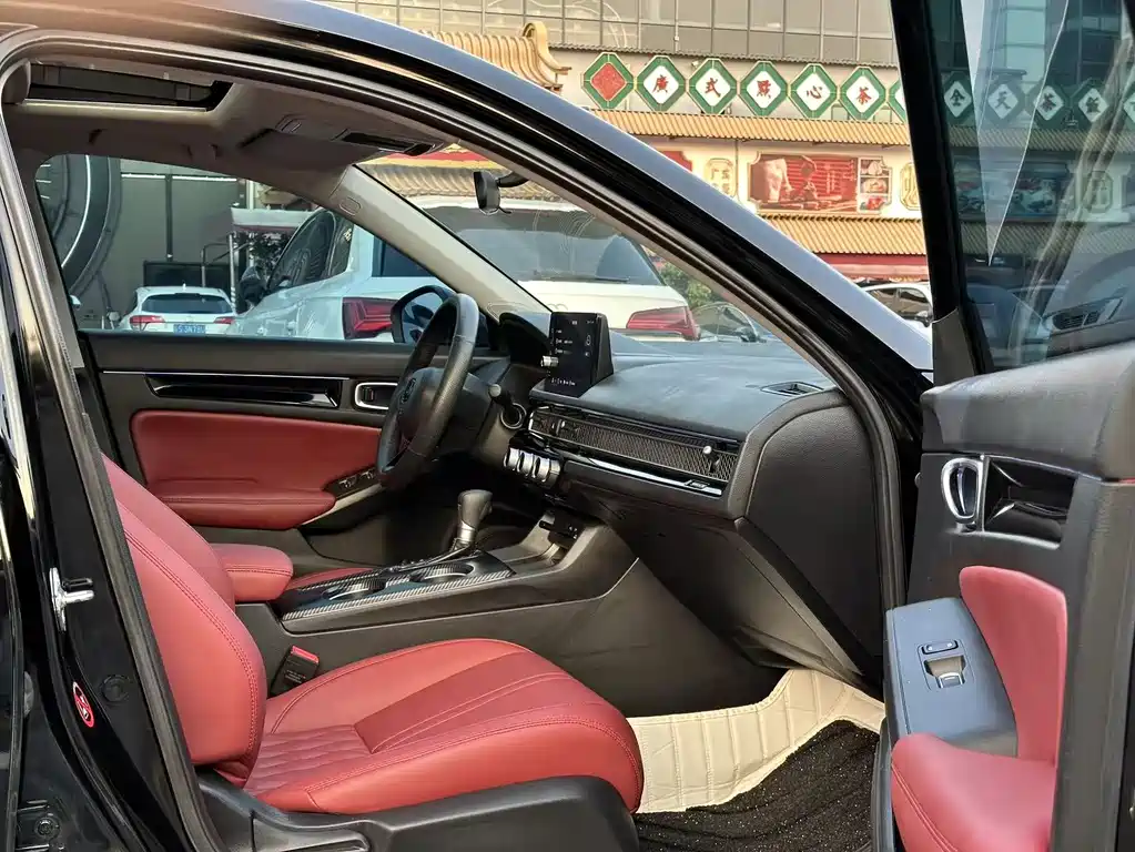 Honda Civic 2023 — фото 12