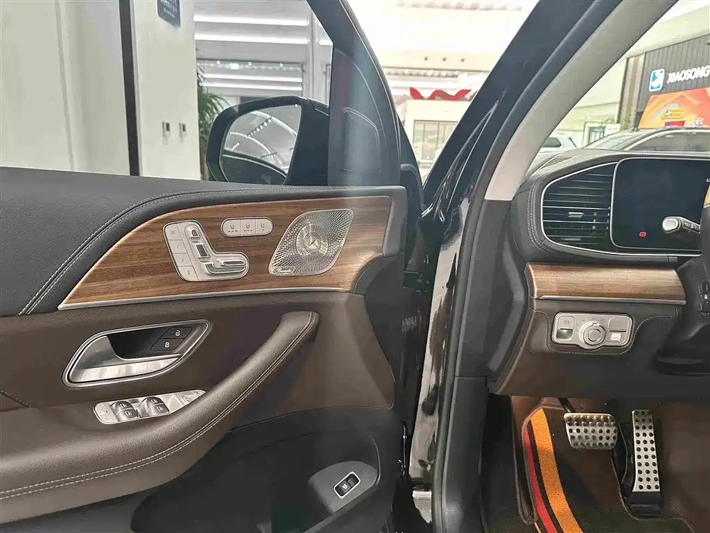 Mercedes-Benz GLS 2023 — фото 11