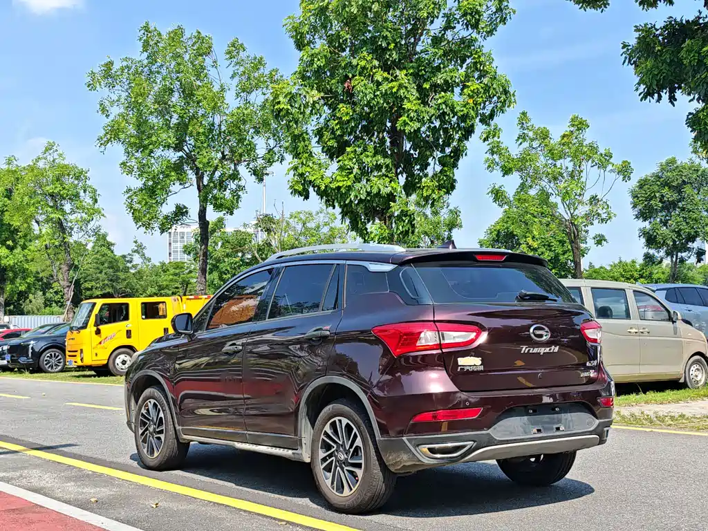 GAC Trumpchi GS4 2016 — фото 7