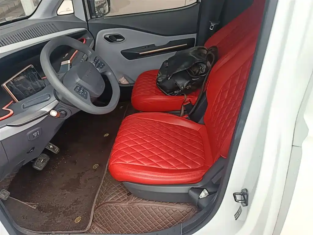 Wuling Nano EV 2022 — фото 13