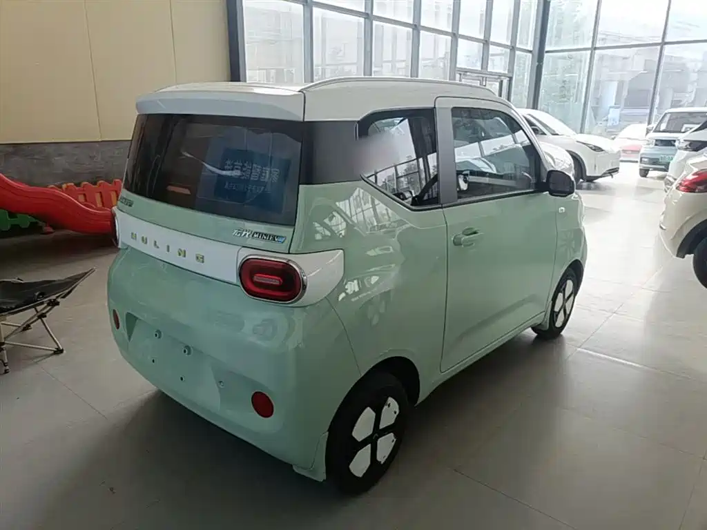 Wuling MINIEV 2024