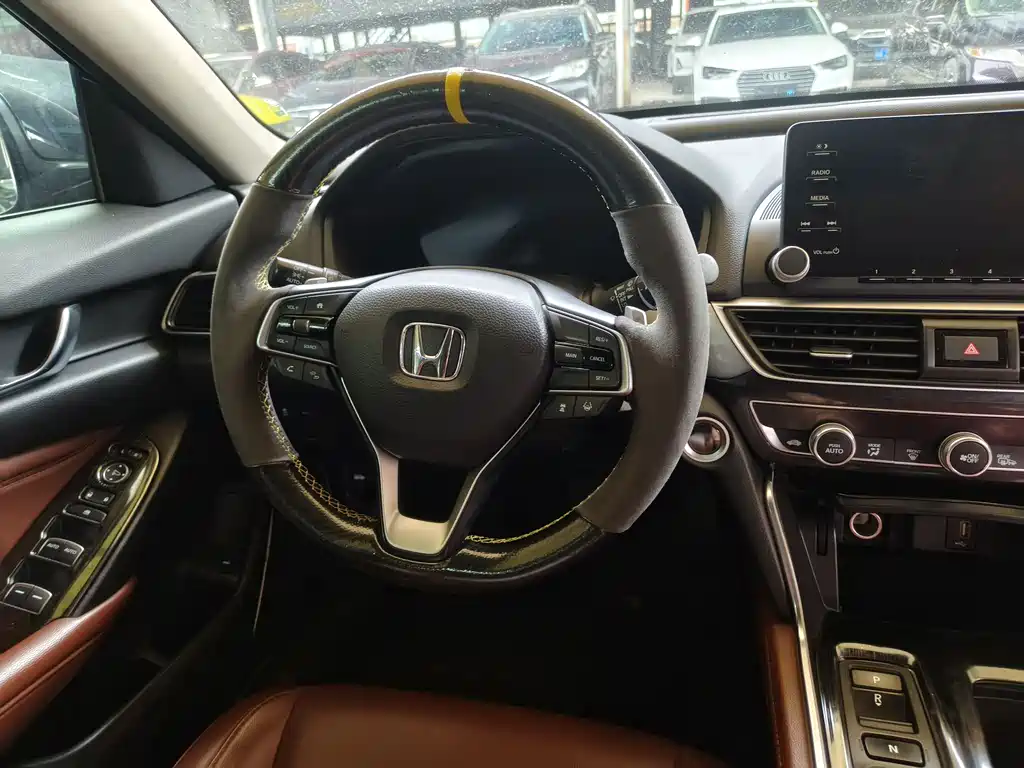 Honda Inspire 2020 — фото 9