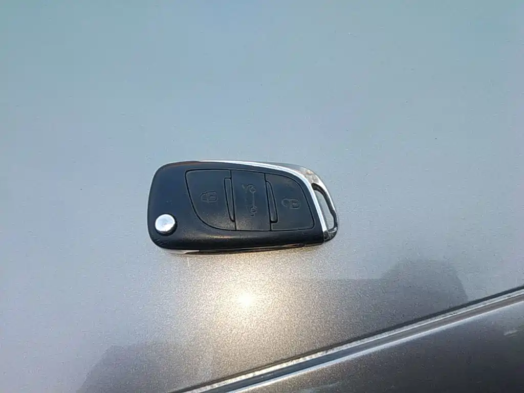 Citroën C4L 2015 — фото 9