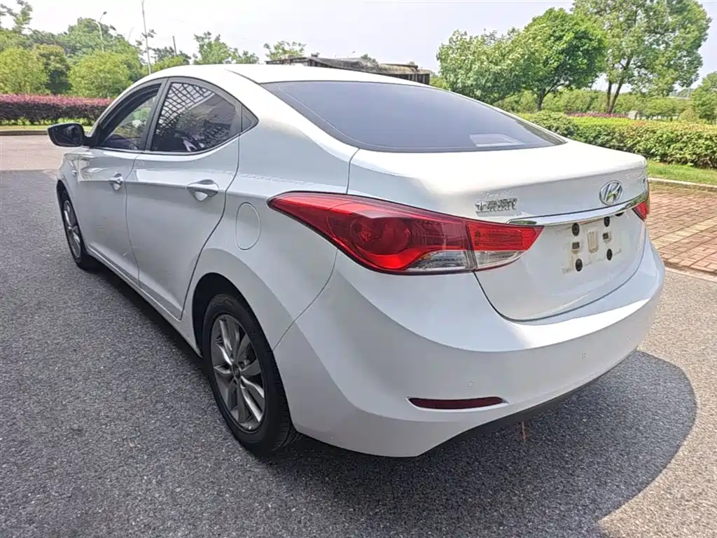 Hyundai Elantra Langdong 2016 — фото 5