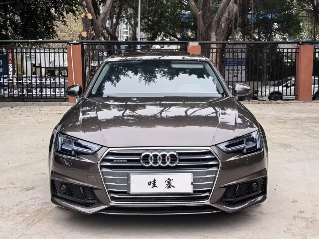Audi A4L 2018 — фото 2