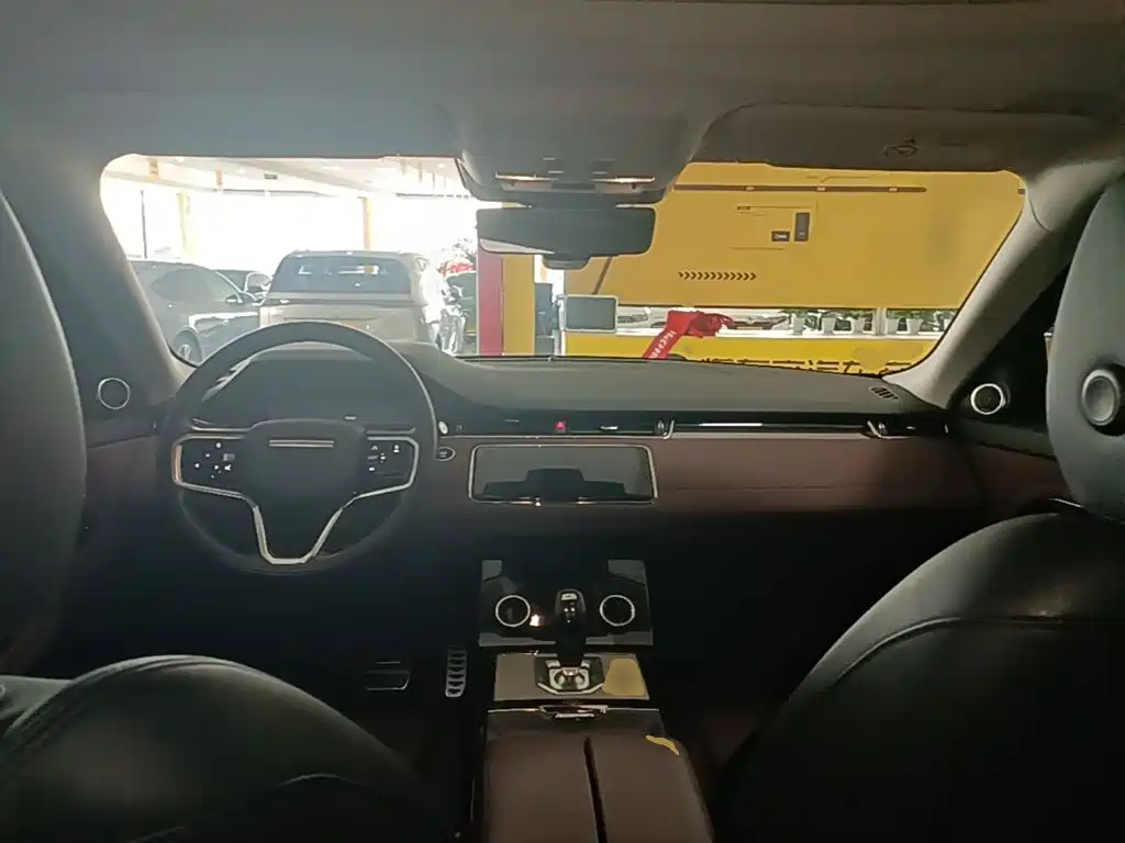Land Rover Evoque 2024 — фото 10