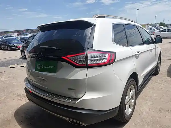 Ford Edge 2015