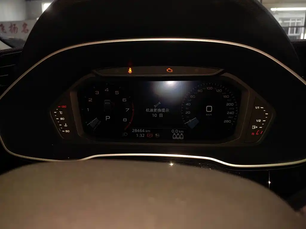 Audi Q3 2021 — фото 13