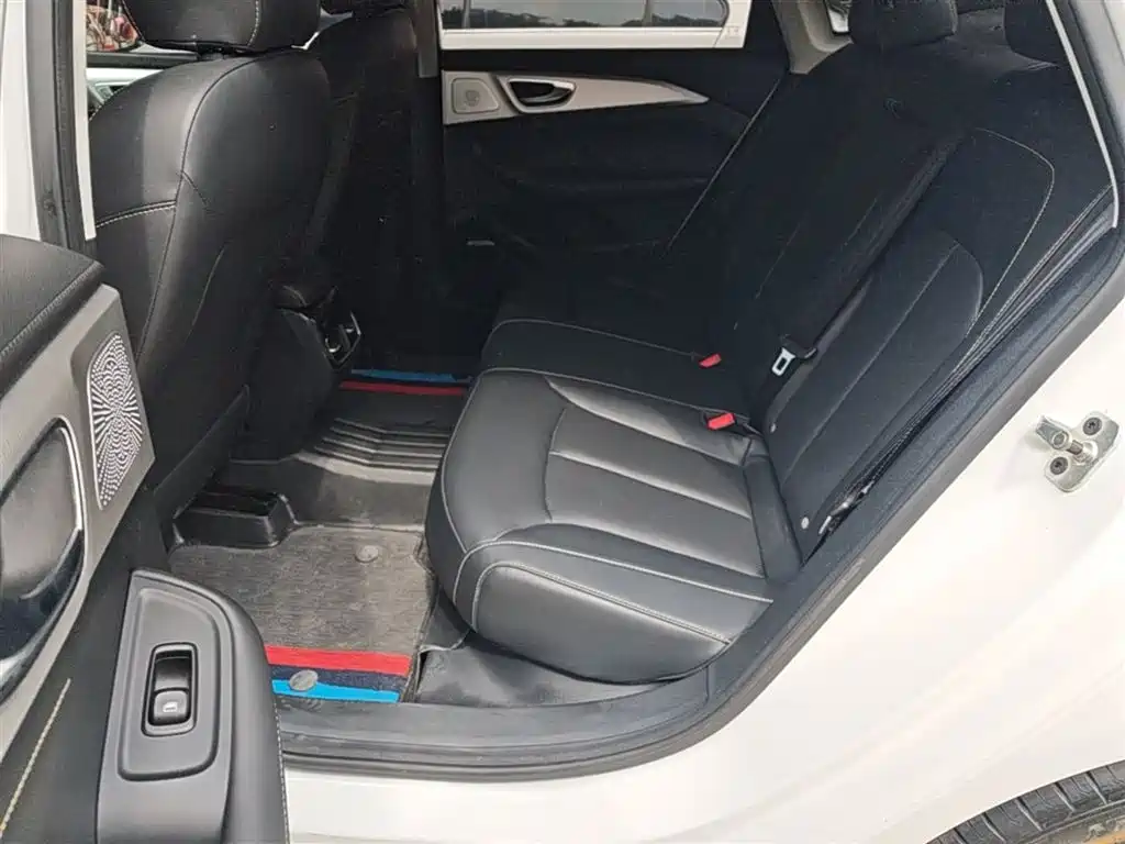 Roewe i6 MAX 2021 — фото 17