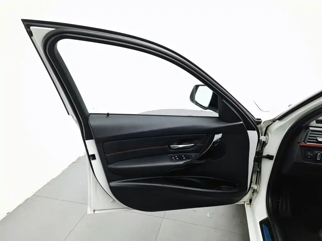 BMW 3 Series 2014 — фото 8