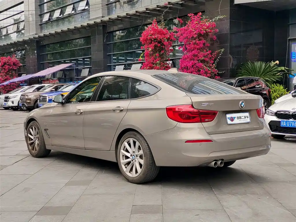BMW 3 Series GT 2018 — фото 4