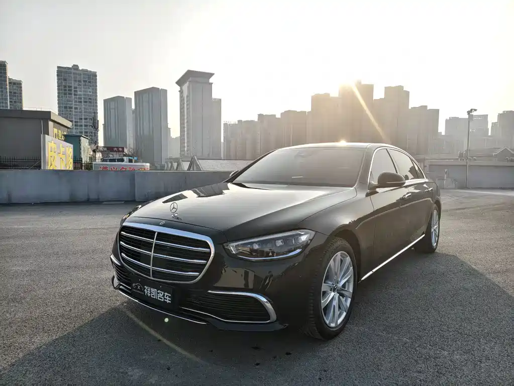 Mercedes-Benz S-Class 2023 — фото 1