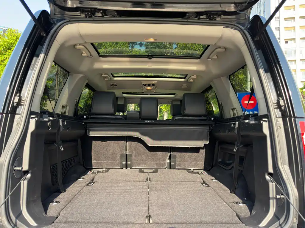 Land Rover Discovery 2013 — фото 22
