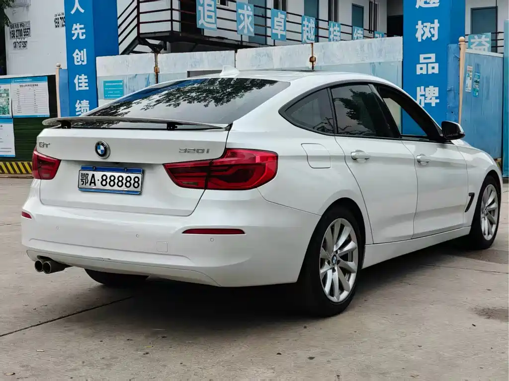BMW 3 Series GT 2018