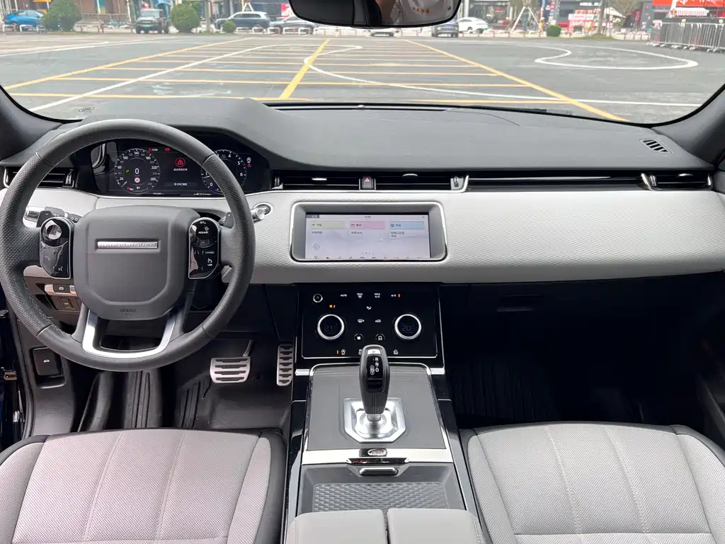 Land Rover Evoque 2021 — фото 8