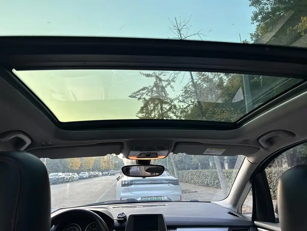 BMW 2 Series Active Tourer 2018 — фото 13
