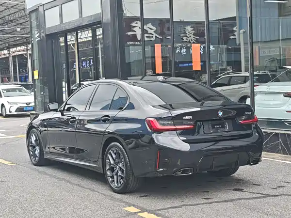 BMW 3 Series 2025