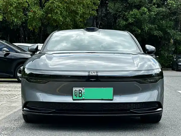 Zeekr 007 2024