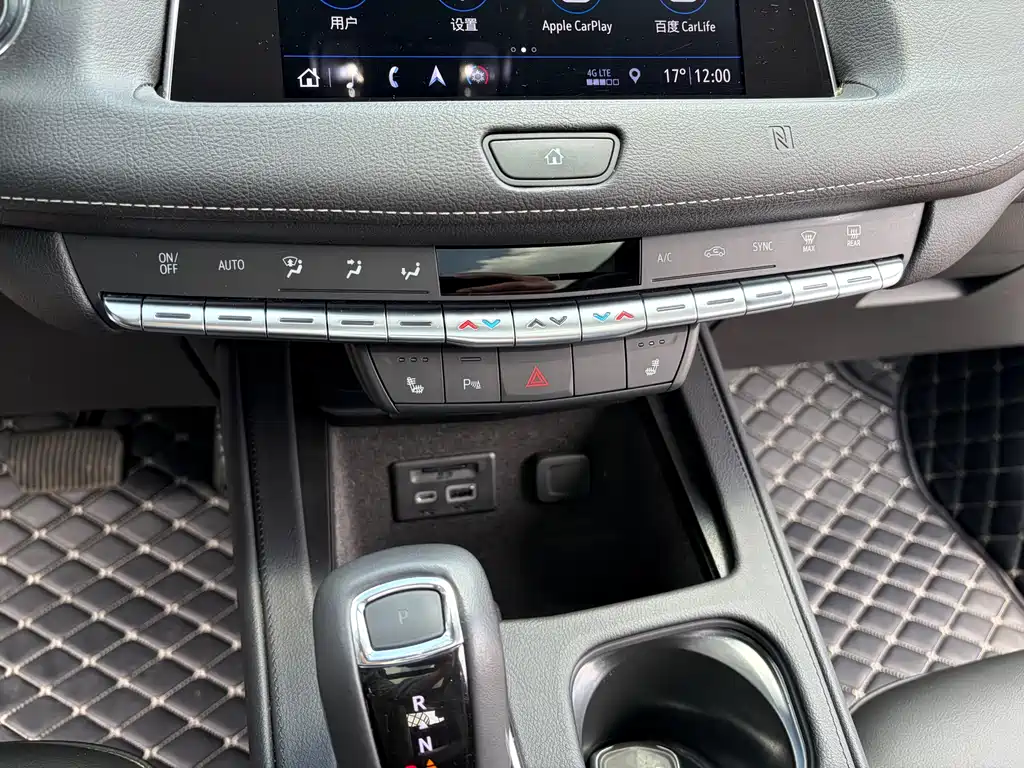 Cadillac XT4 2019 — фото 19