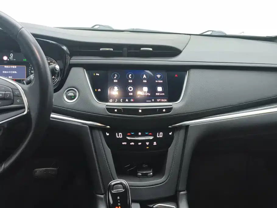 Cadillac XT5 2019 — фото 13
