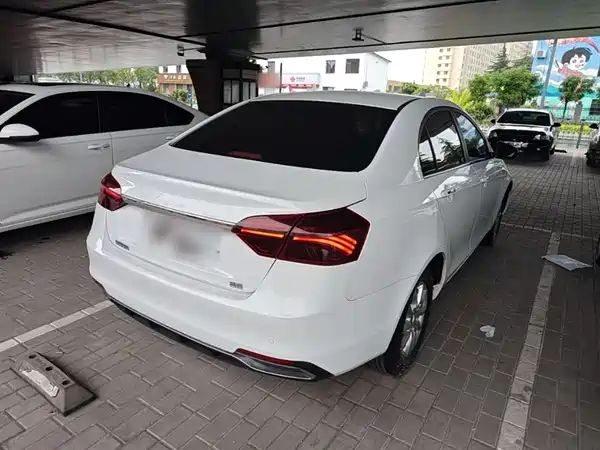 Geely Emgrand 2020