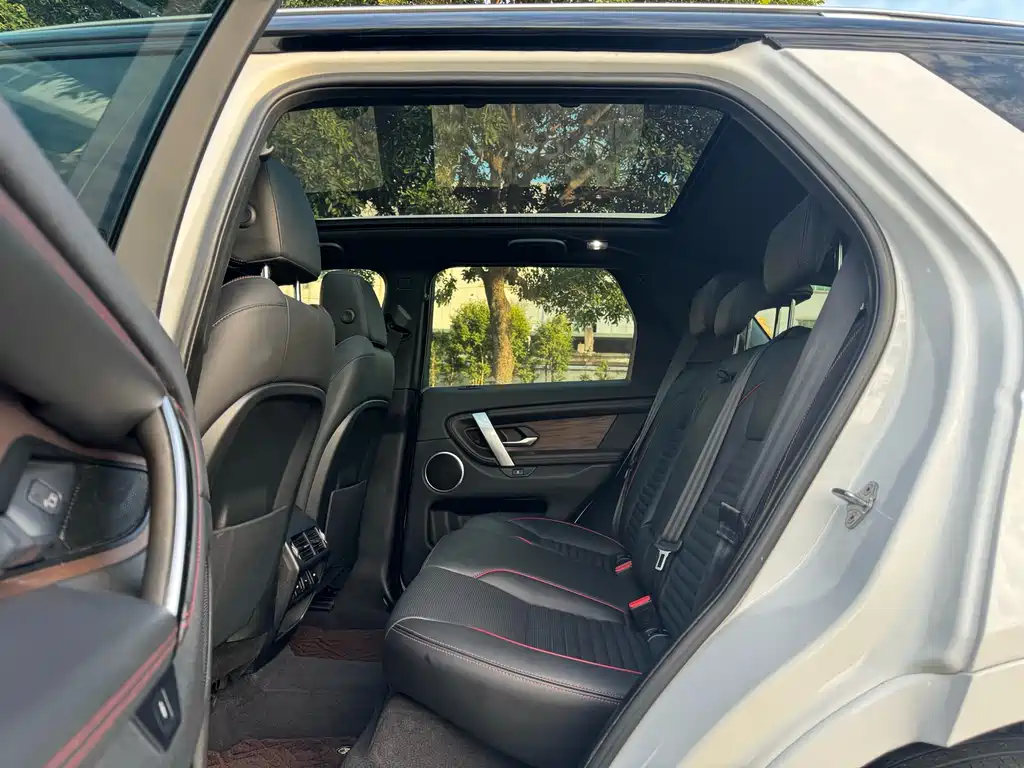 Land Rover Discovery Sport 2020 — фото 16