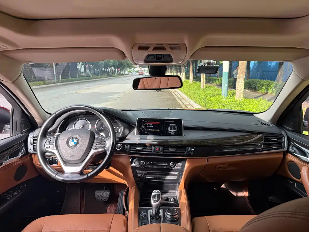 BMW X6 2015 — фото 10