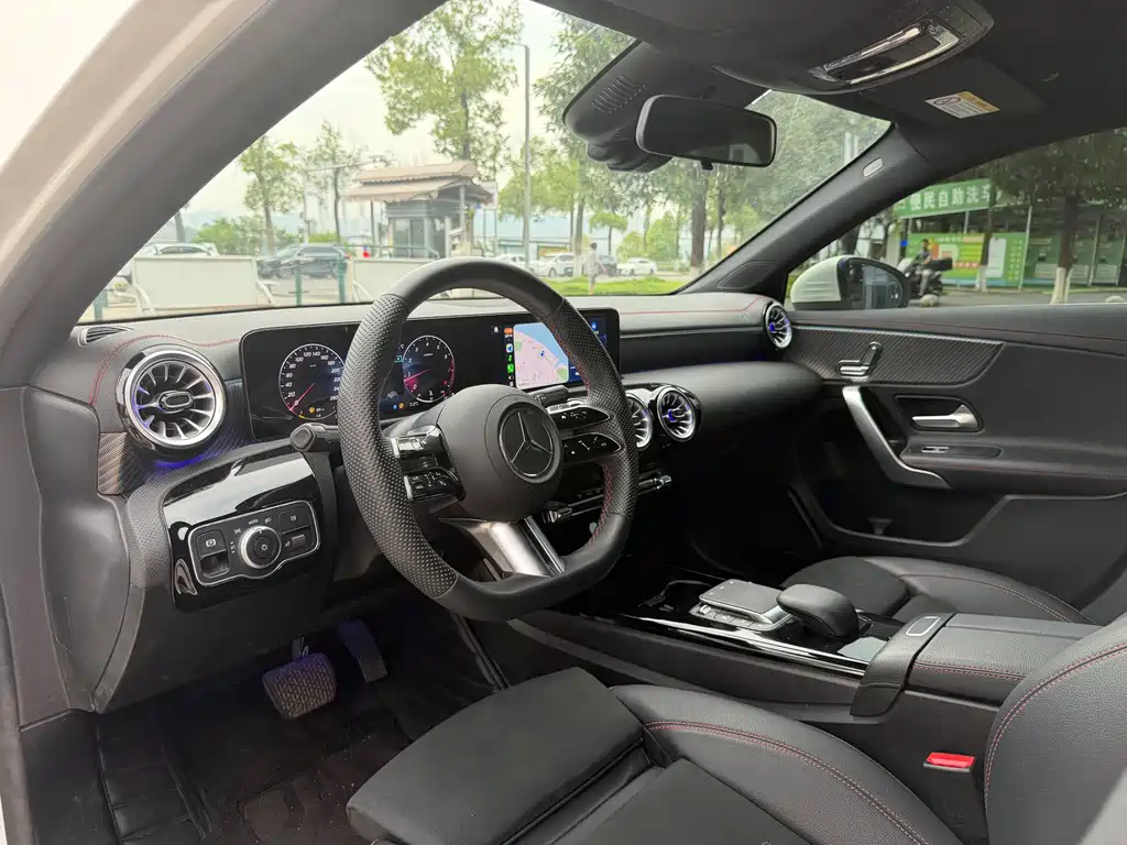 Mercedes-Benz A-Class 2023 — фото 7