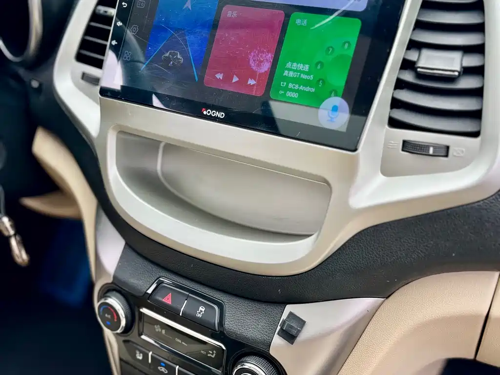 Changan Eado 2016 — фото 14