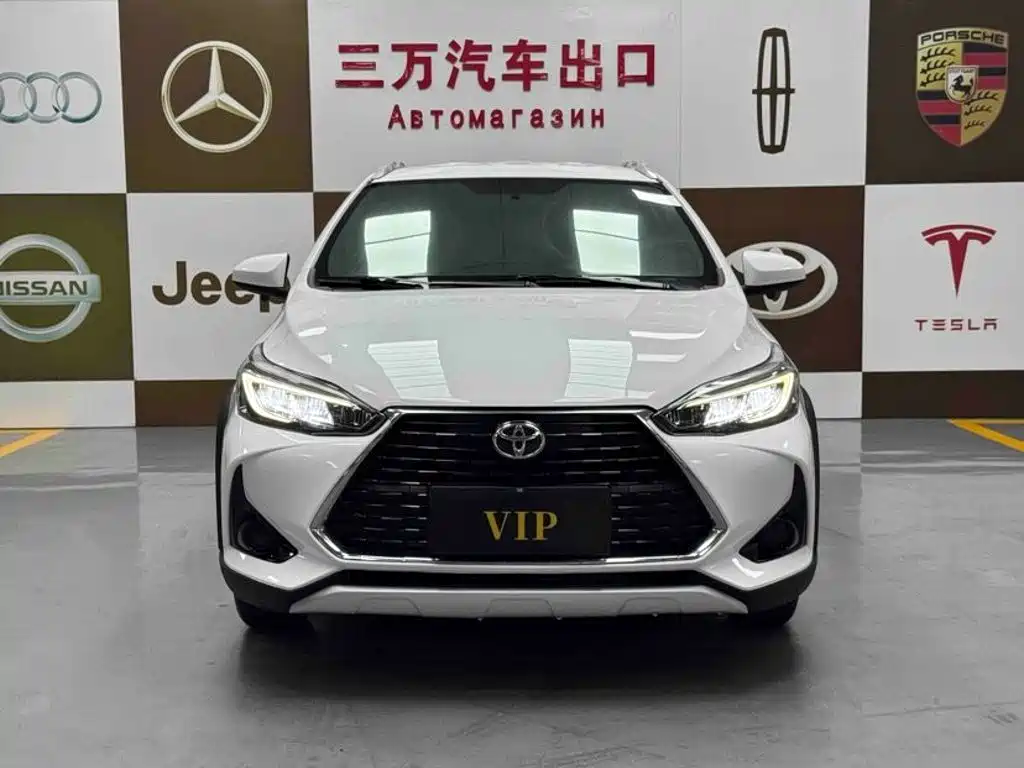 Toyota Yaris L 2023