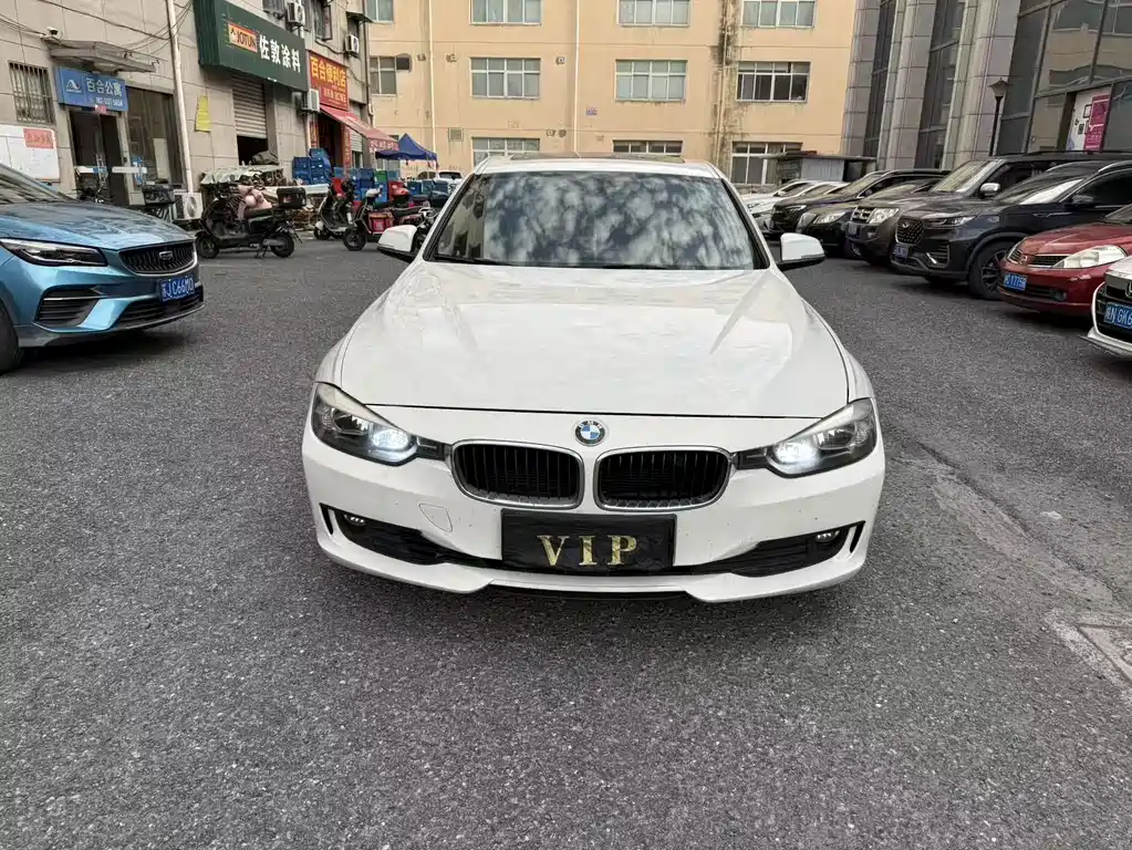 BMW 3 Series 2015 — фото 1