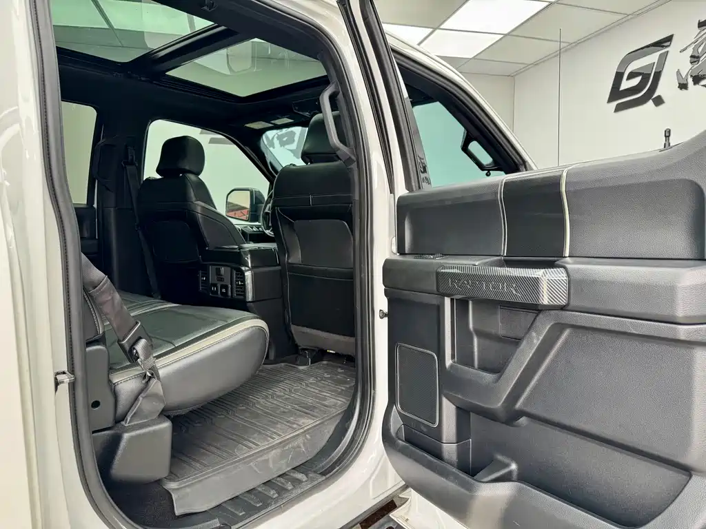 Ford F-150 Raptor 2017 — фото 11