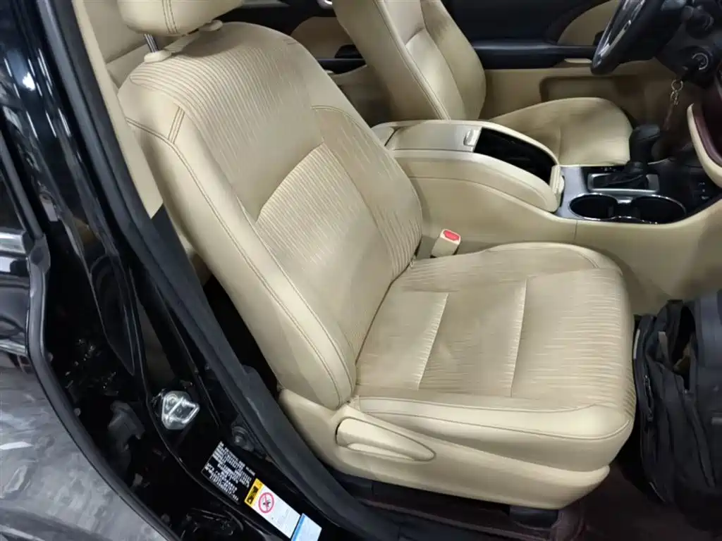 Toyota Highlander 2018 — фото 25