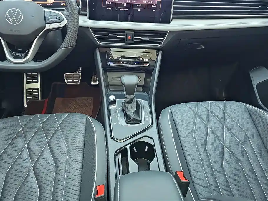 Volkswagen Tiguan L 2024 — фото 16