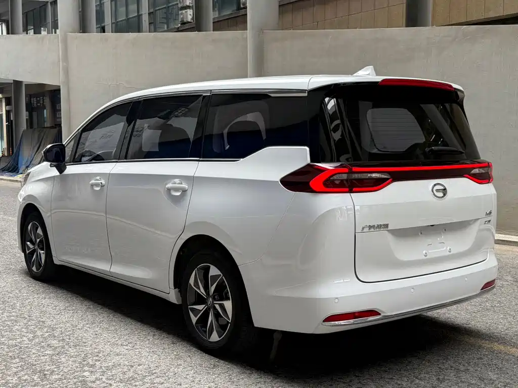 GAC Trumpchi M6 2022 — фото 6