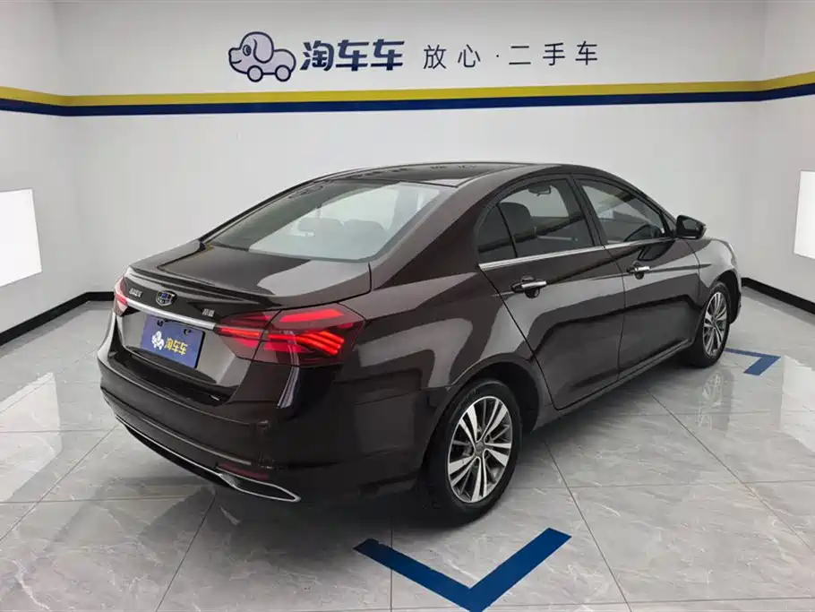Geely Emgrand 2018