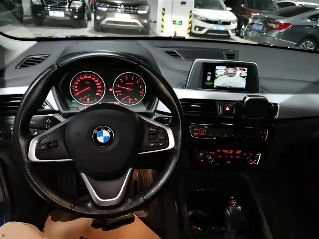 BMW X1 2018 — фото 6