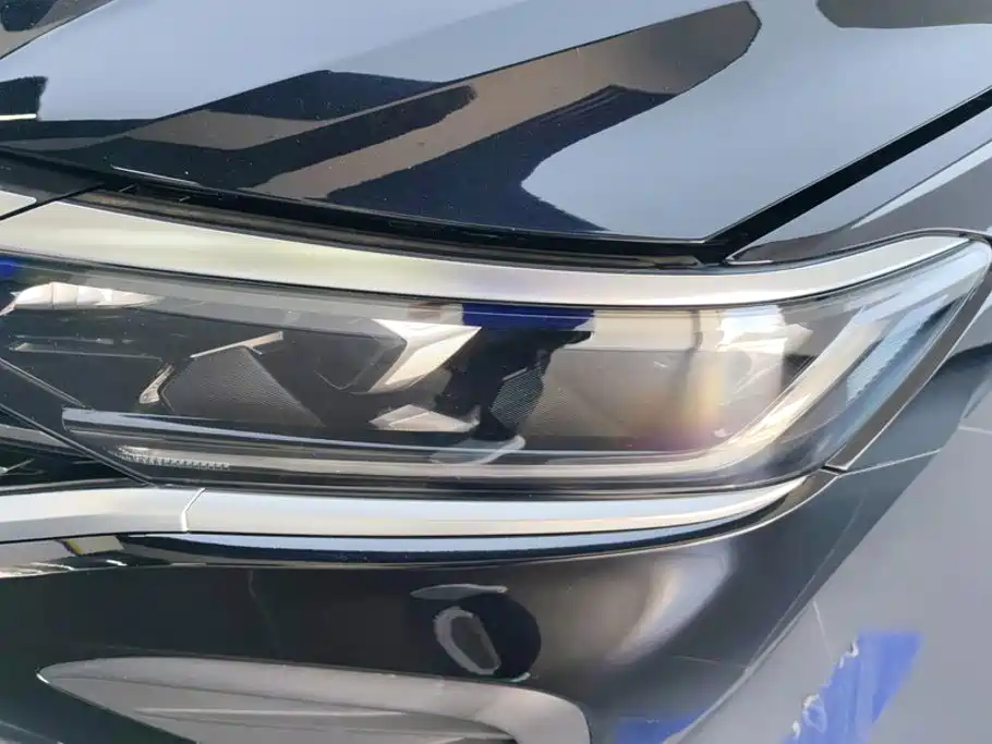 Volkswagen Passat 2025
