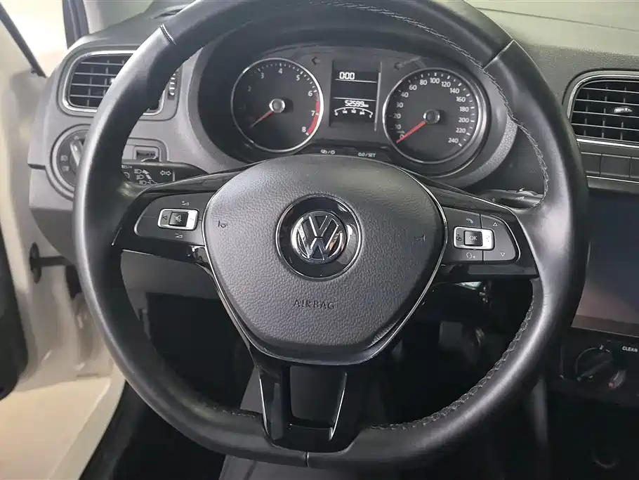 Volkswagen Polo 2018 — фото 15