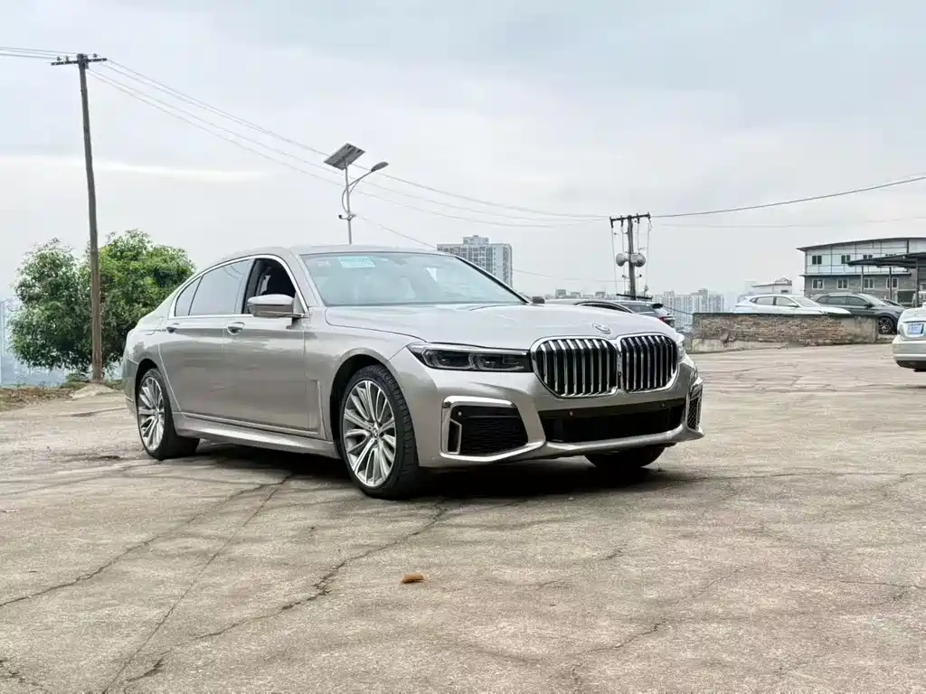 BMW 7 Series 2018 — фото 4