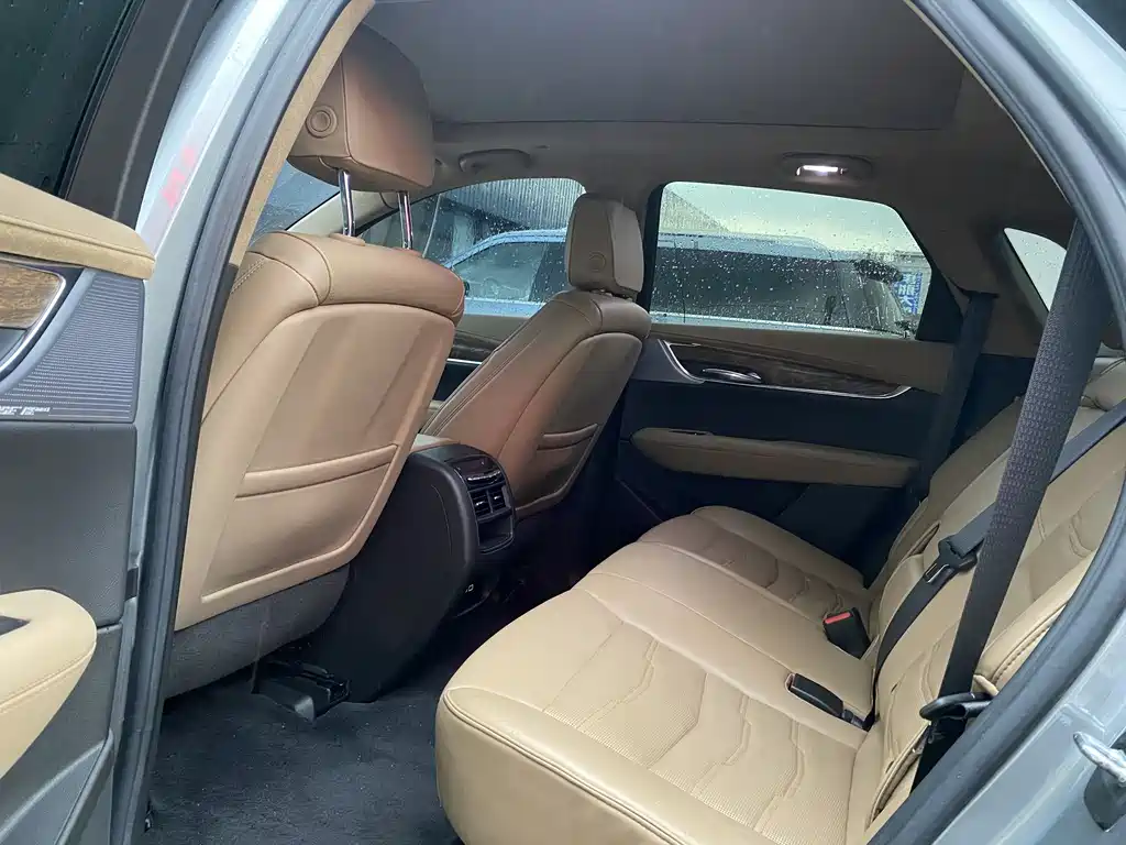 Cadillac XT5 2024