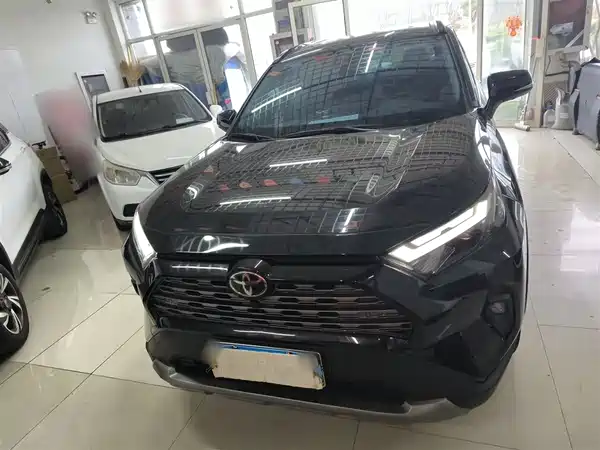 Toyota RAV4 2024
