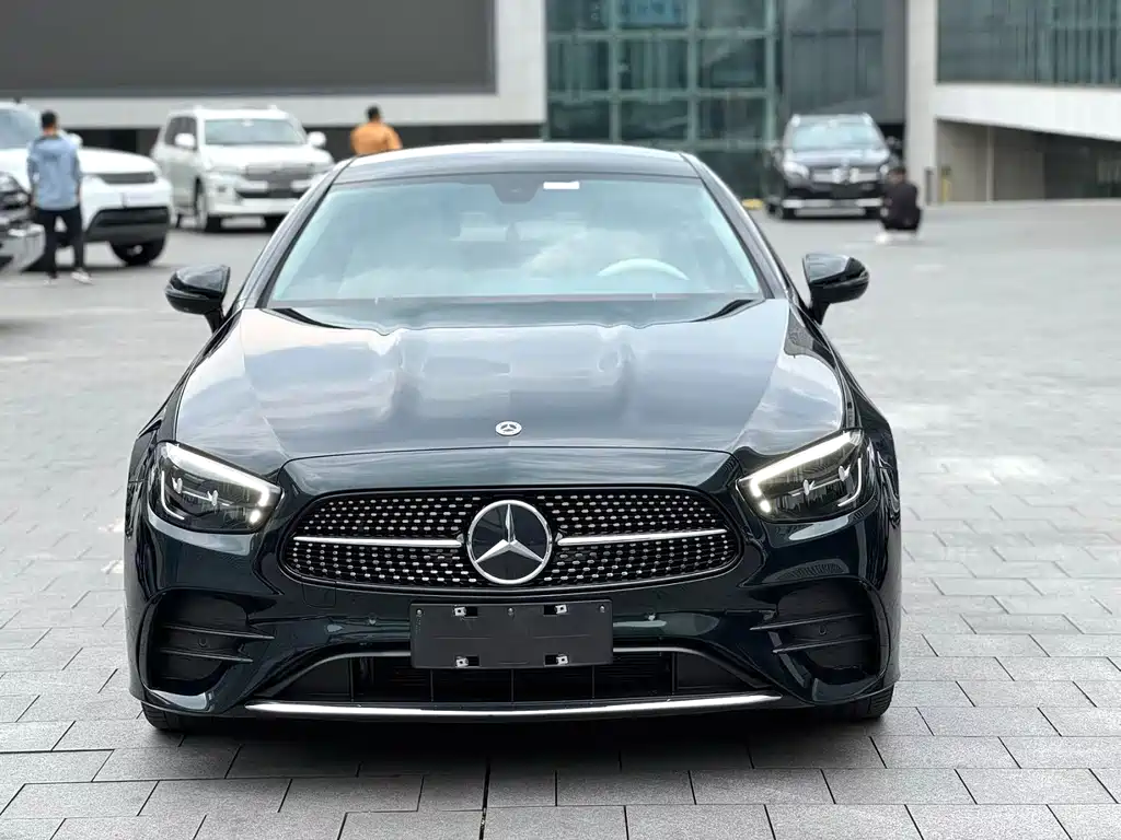 Mercedes-Benz E-Class 2023 — фото 2