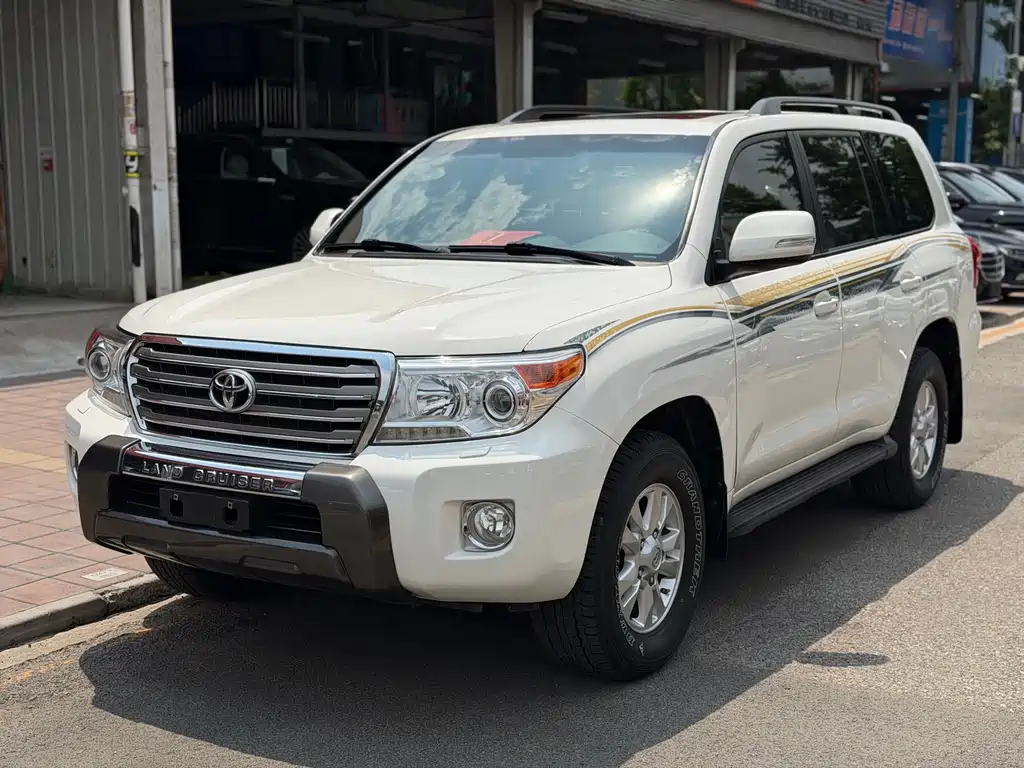 Toyota Land Cruiser 2016