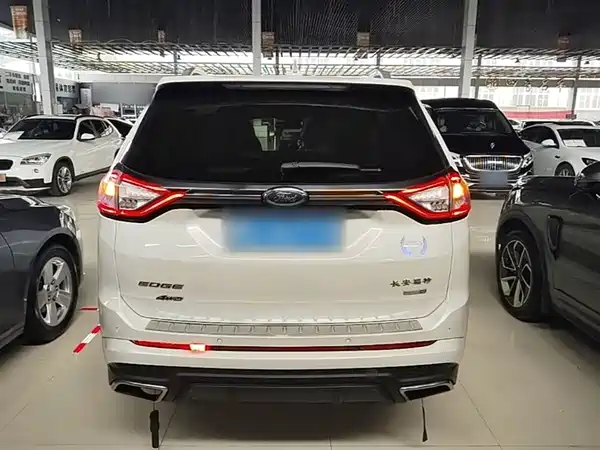 Ford Edge 2015