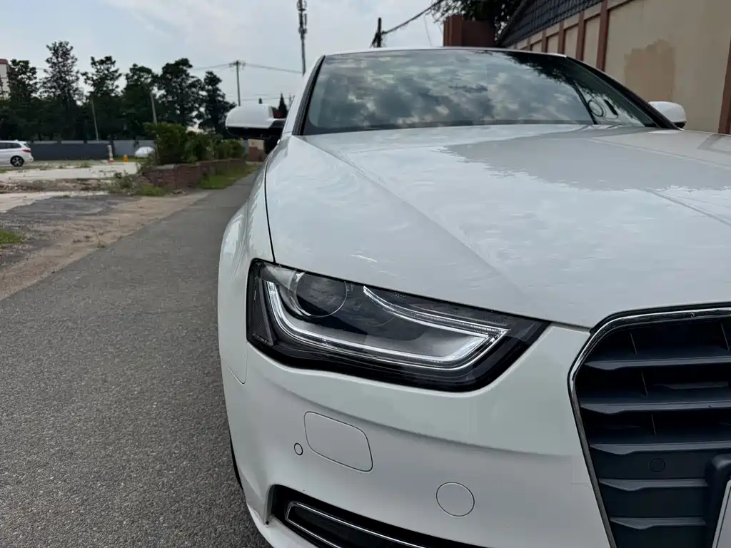 Audi A4L 2015 — фото 23