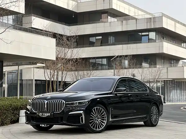 BMW 7 Series 2021